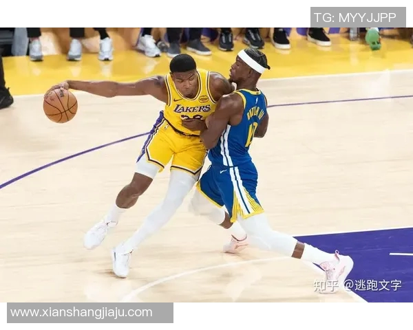 东契奇43+12+9难救主，库里23分！勇士揭幕战119-109击败湖人